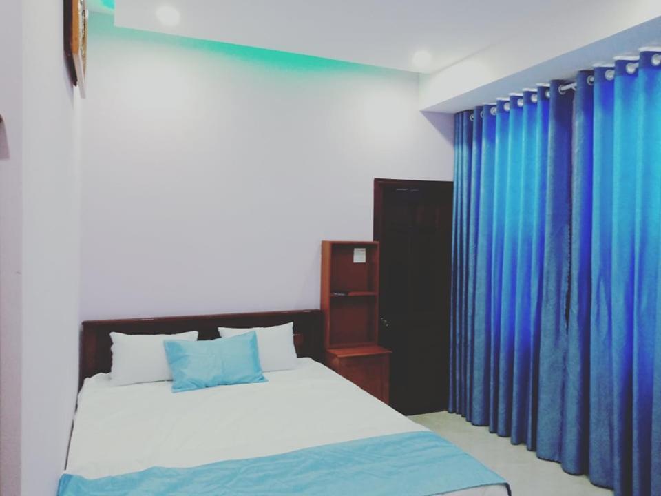 Khach San Nghinh Phong Beach トゥイホア エクステリア 写真