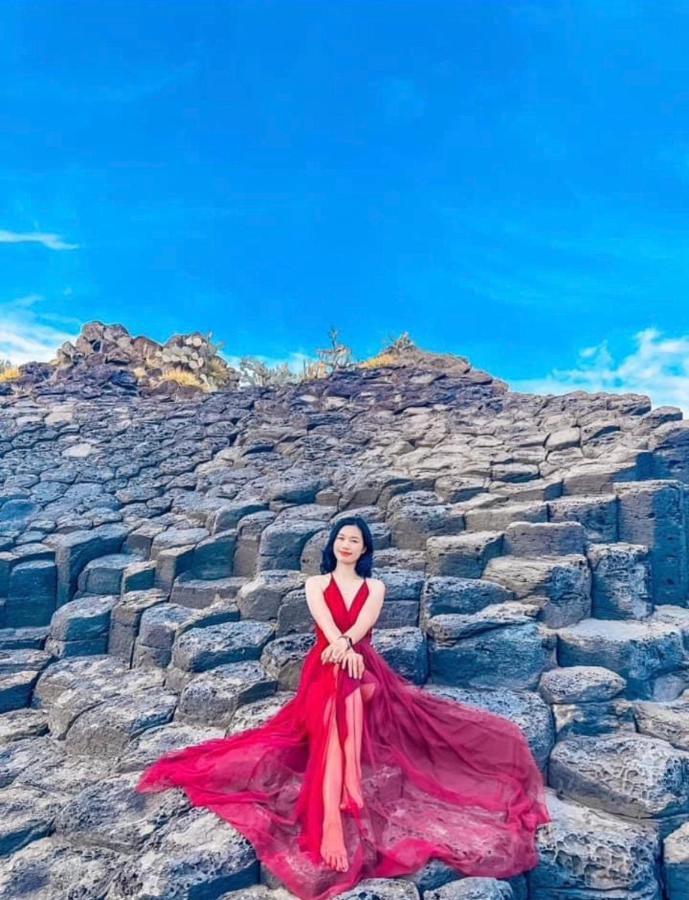 Khach San Nghinh Phong Beach トゥイホア エクステリア 写真